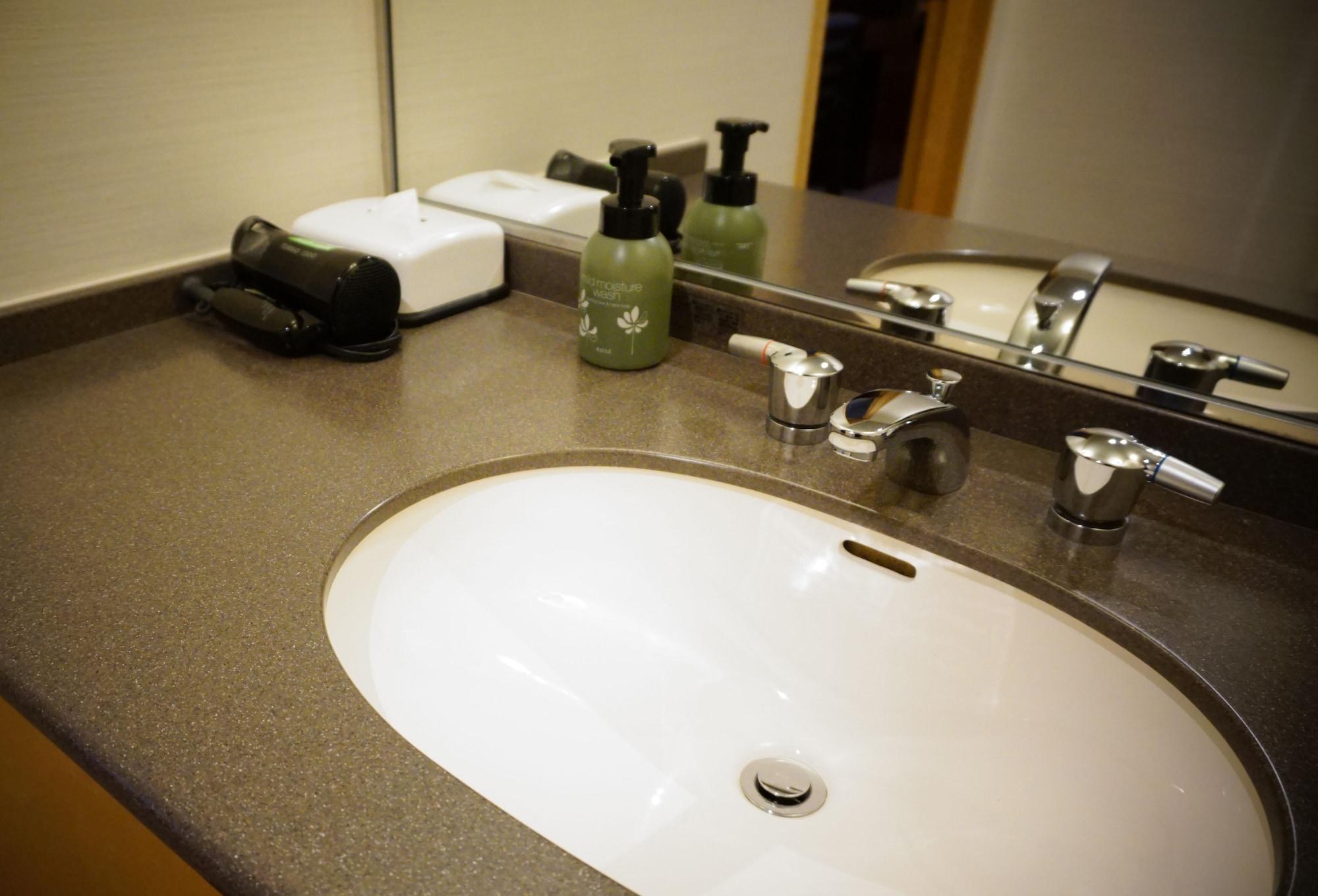 Kkr Hotel Hakata Фукуока Экстерьер фото